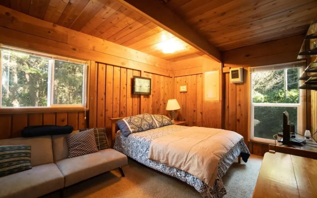 photo 4 of The Cedar House