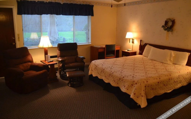 photo 3 of The Chalet Motel & Apartments