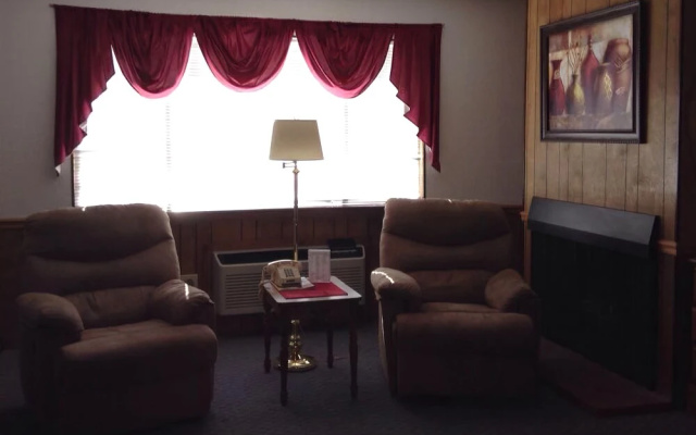 photo 3 of The Chalet Motel & Apts