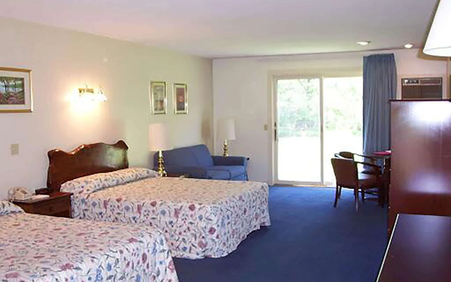 photo 3 of The Chalet Motel, A Travelodge by Wyndham