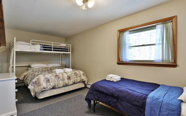 photo 5 of The Chalet On West Park: Ski Chalet For Families, Close To Resort 5 Bedroom Chalet
