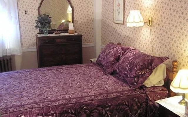 photo 4 of Chapman Inn