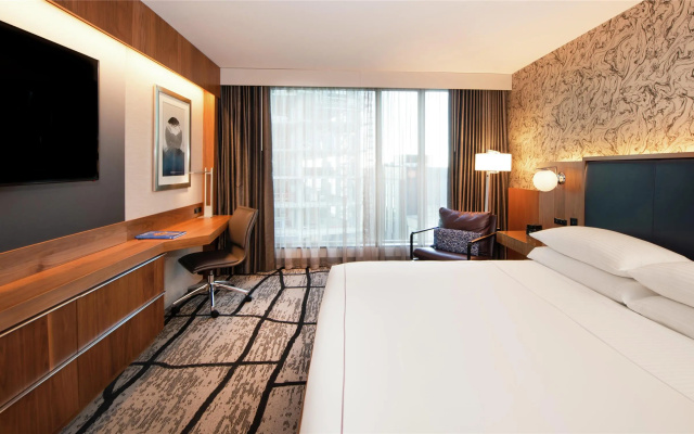 photo 5 of The Charter Hotel Seattle, Curio Collection by Hilton