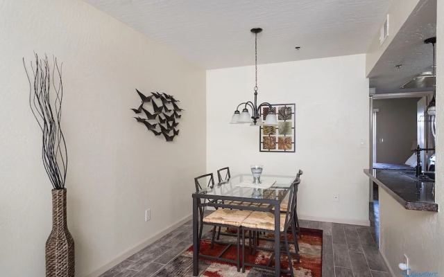 photo 4 of Cliffs in Surprise By Signature Vacation Rentals