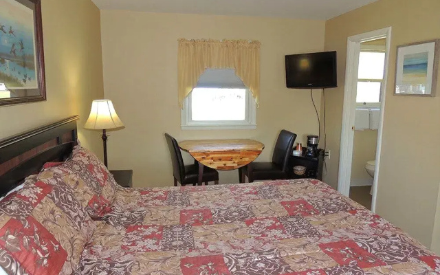 photo 5 of The Clipper Inn
