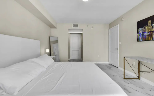 photo 2 of The Club at Brickell Bay Luxury Suites