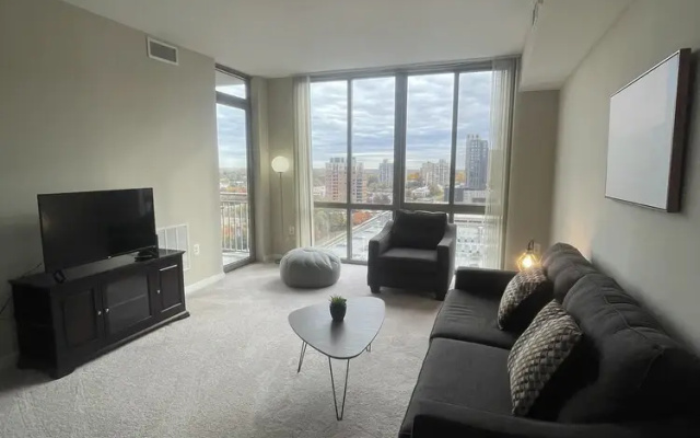 photo 5 of The Cosmopolitan at Reston Town Center