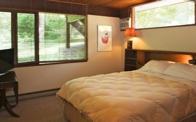 photo 2 of The Cottage B&B