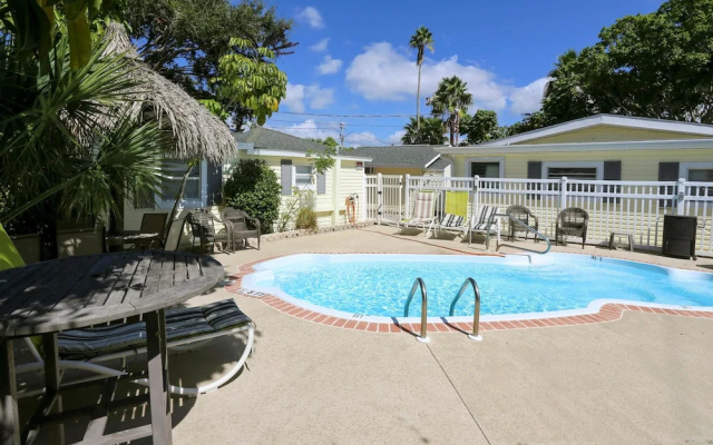 photo 5 of The Cottages at Madeira Beach/octopus