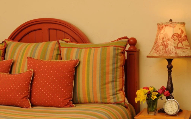 photo 4 of the cottages of napa valley