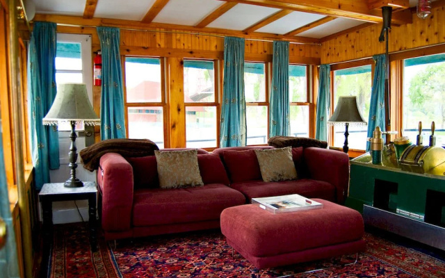 photo 3 of The Covington Houseboat