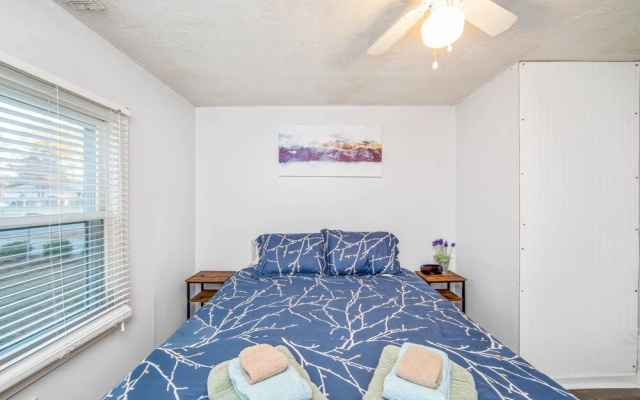 photo 2 of The Cozy Cottage