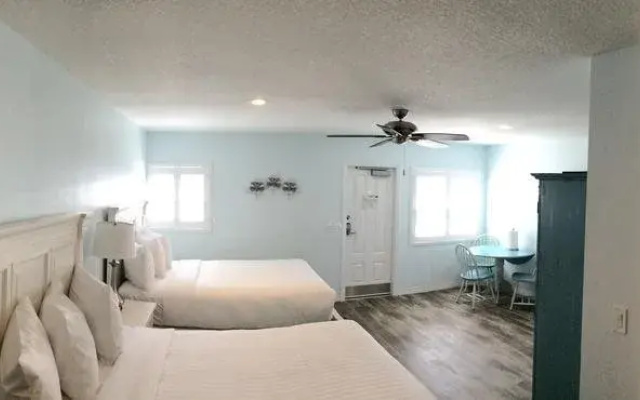 photo 5 of Dolphin Inn