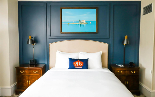 photo 3 of The Dunhill Hotel