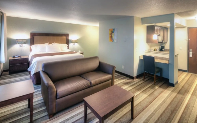 photo 4 of The East Avenue Inn & Suites