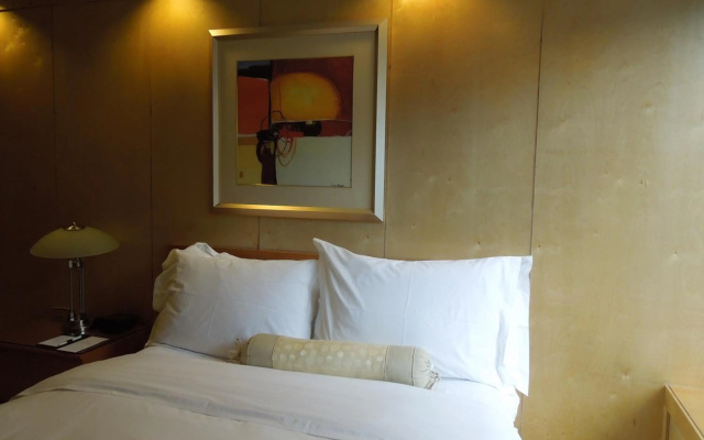 photo 5 of The Eldon Luxury Suites