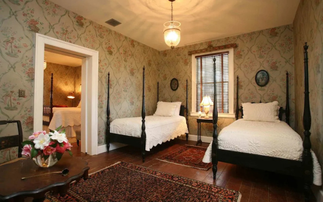 photo 5 of The Elms Bed and Breakfast