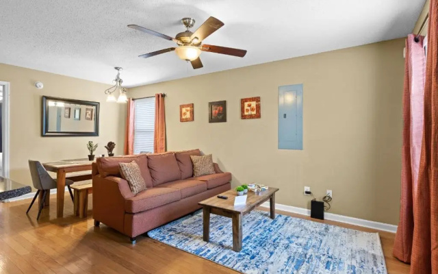 photo 3 of The Elmwood Farmhouse- 10 Mins to Downtown Chattanooga