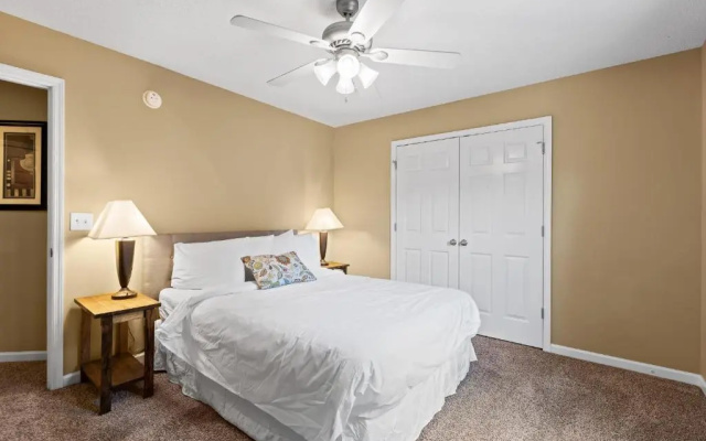photo 4 of The Elmwood Farmhouse- 10 Mins to Downtown Chattanooga
