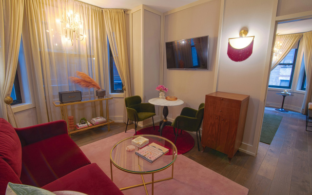 photo 4 of The Evelyn Hotel