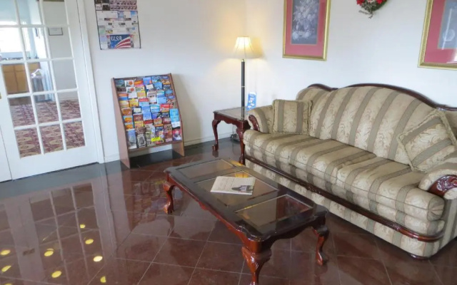 photo 5 of The Executive Inn & Suites