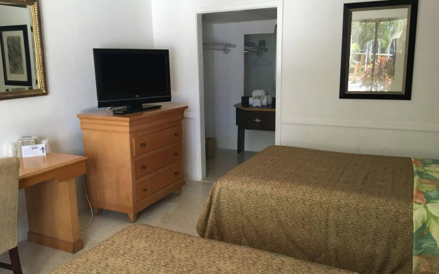photo 5 of The Flamingo Resort - Gay Adult Resort