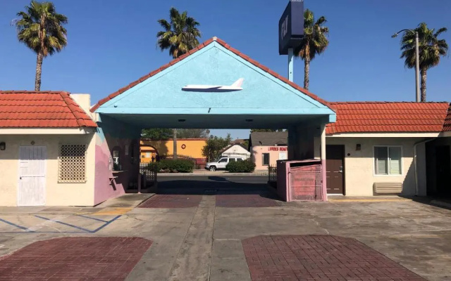 photo 5 of The Fly Inn Motel
