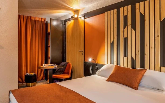 photo 3 of The Fremont Plaza Hotel