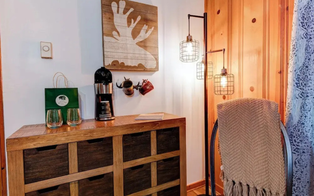photo 3 of The Furry Lodge & Suites 13