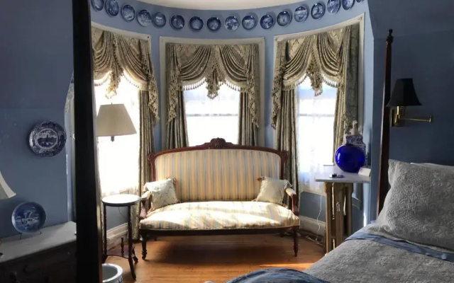 photo 3 of The Gables Bed and Breakfast Philadelphia