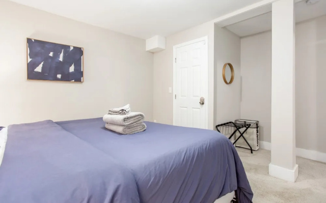 photo 3 of THE GAMER-4BR Home-Near Everything ATL