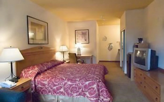 photo 5 of The Garden Inn Hotel