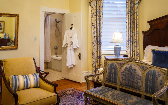 photo 4 of The Gastonian, Historic Inns of Savannah Collection