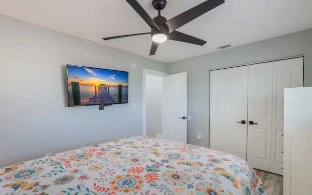 photo 2 of The Getaway 2 Bedroom Condo by Redawning