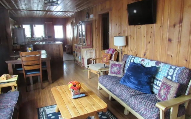 photo 4 of The Getaway