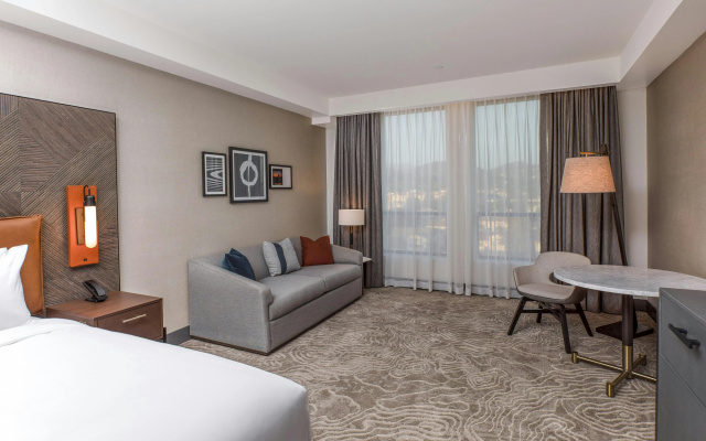 photo 2 of The Glenmark, Glendale, a Tribute Portfolio Hotel