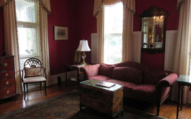 photo 2 of Governor's House Inn