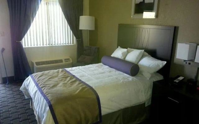 photo 2 of Grand Canyon University Hotel
