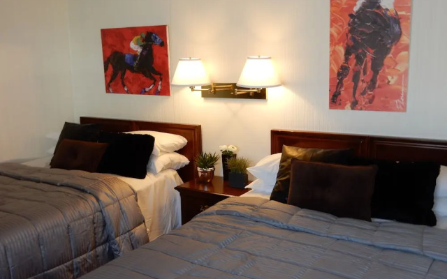 photo 4 of South Broadway Inn and Spa