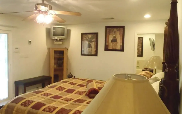 photo 3 of The Great Escape River House