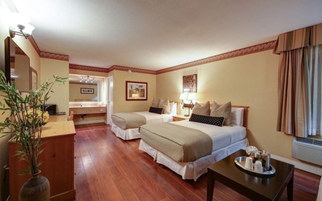 photo 5 of The Green Room Hotel