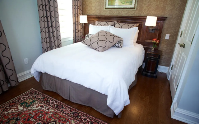 photo 4 of The Guesthouse at the Norwalk Inn