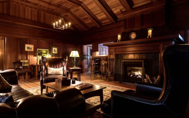 photo 3 of The Harbor House Inn