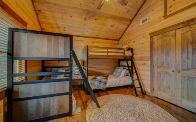 photo 2 of The Haven on Toccoa by Escape to Blue Ridge