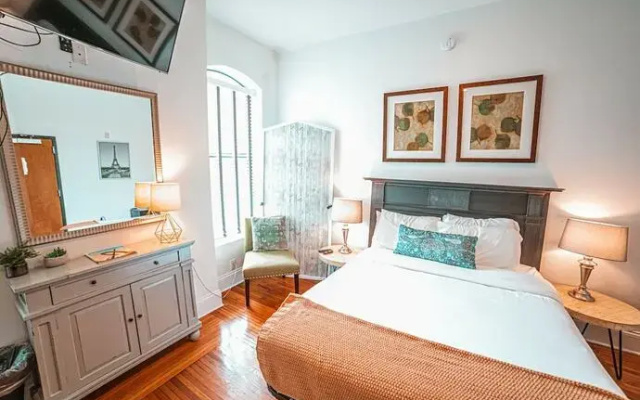 photo 2 of The Heinsman Guest House
