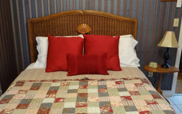 photo 2 of The Henry Collins Inn