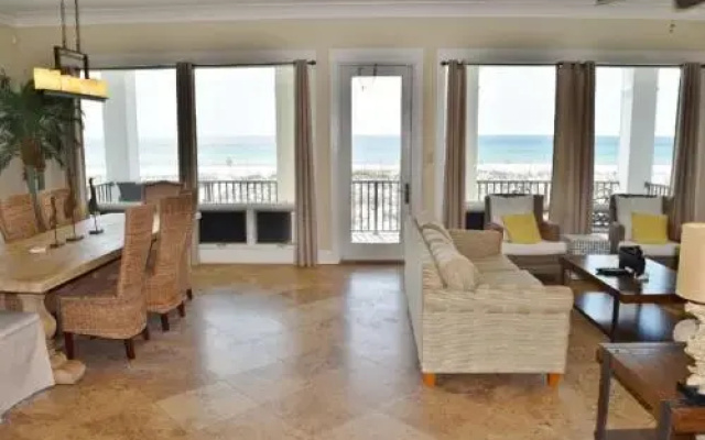 photo 2 of THE Hideaway