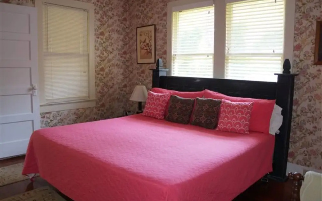 photo 3 of The Hideaway Natchez