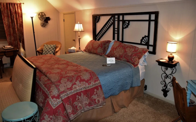 photo 2 of The Hiding Place B&B