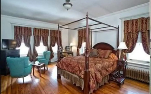 photo 4 of Historic Benner Mansion